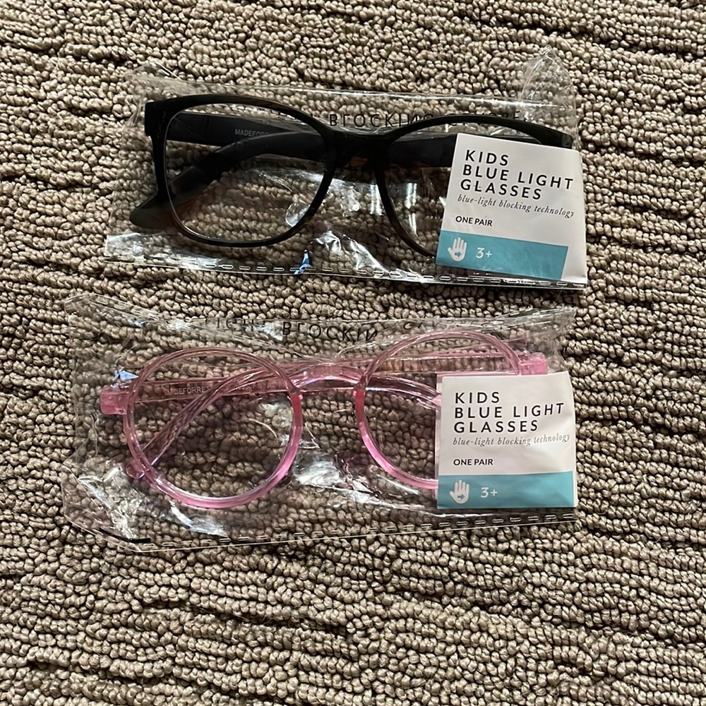 Bundle of kids blue light glasses NWT black and pink round ones